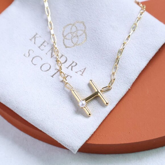 New. Kendra Scott Letter H Gold Freshwater Cultured Pearl Necklace - Picture 2 of 2